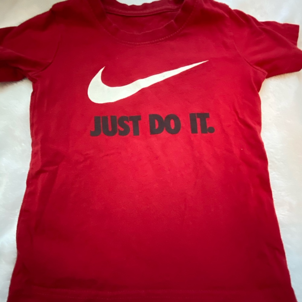 Nike tee